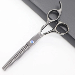 Kit Profesional para Cortar el Cabello en Casa, Tijeras de Peluquería, Kit de Tijeras de Entresacar con Peine y Estuche para Hombres - Product Image 6