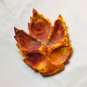 Bandeja moderna hecha a mano con textura de mármol en forma de hoja, platos de resina de diseño superior para frutas secas y helados, uso doméstico y hotelero - Product Image 4