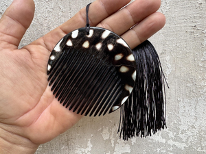 ZONE ARTISANALE Peigne démêlant moderne en corne de buffle naturelle, écologique et fait main, en forme de décoration de mariage de l'Uttar Pradesh - Product Image 6
