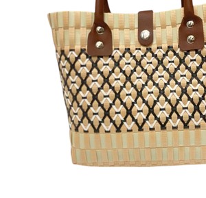 Sac et sac à main tissés en corde plastique au design moderne, faits à la main, avec poignées en cuir, élégants pour femmes, pour la plage et le shopping estival - Product Image 3