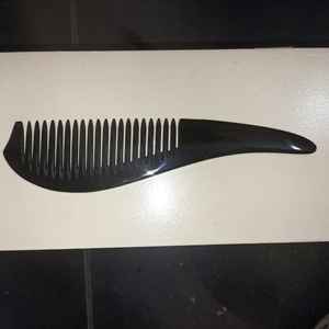 หวีเขาควายธรรมชาติ ป้องกันผมแตกปลาย ซี่หวีเรียบเนียน ทำด้วยมือแท้จากเขาควาย  รับสลักชื่อ  งานฝีมือสั่งทำพิเศษ - Product Image 4