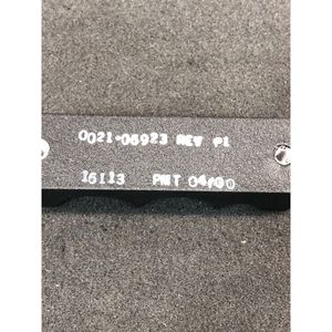 AMAT 0021-06923 แคลมป์, ฐาน, สายแก๊สแบบยืดหยุ่น DZ IHC - อุปกรณ์และอะไหล่เซมิคอนดักเตอร์ระดับโลกที่เชื่อถือได้ - Product Image 1