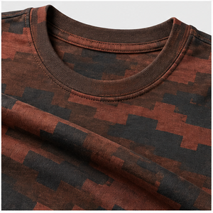Camiseta de Manga Corta para Hombre con Estampado de Camuflaje Escalonado Rojo Ladrillo Personalizado, Cuello Redondo, MTS-CAMO-0044 - Product Image 5