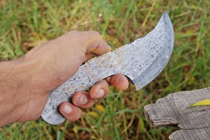 Lame de couteau de chasse en acier Damas faite à la main, pleine longueur, pour la fabrication de manches, fournisseur OEM - Product Image 3