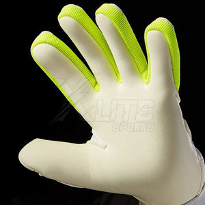 Gants de gardien de but en latex avec protection des doigts, antidérapants et respirants, pour l'entraînement et les matchs de football, améliorant les compétences de gardien de but - Product Image 3