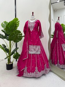 Ensemble Lehenga rose en faux georgette, broderie riche, tenue traditionnelle indienne, Kurta Dupatta, pour mariage et fêtes - Product Image 3