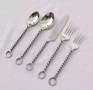 Juego de Cubiertos Clásicos de Acero Inoxidable de 5 Piezas con Mango Trenzado, Acabado Espejo, Cubertería para Bodas, Utensilios Metálicos Resistentes al Óxido - Product Image 1