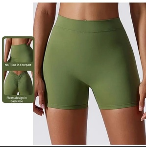 Short de sport pour femme en tissu de performance, à coupe inversée, pour l'entraînement MMA, les cordes de combat et les courses de vitesse - Product Image 3