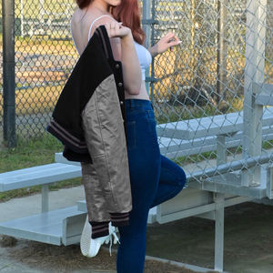 Veste courte universitaire pour femme, style Letterman noir et argenté, avec manches en similicuir, vêtement d'extérieur décontracté, mode féminine - Product Image 3