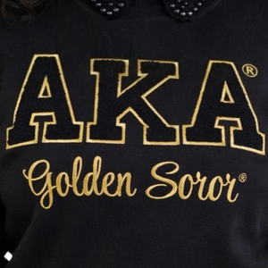 เสื้อสเวตเชิ้ต AKA Golden Soror Chenille สำหรับผู้หญิง ปักลายตัวอักษรกรีก เสื้อคอกลมพรีเมียม - Product Image 6