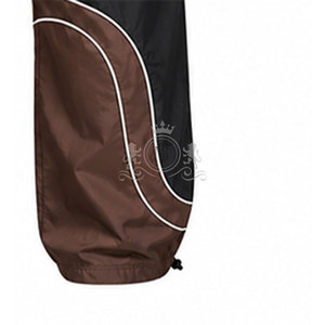 Conjunto Deportivo para Hombre, Chaqueta Cortavientos Negra y Marrón, 300 GSM, Cierre Completo, Logotipo Personalizado, Cuello Alto, 100% Nailon, Bolsillos Laterales - Product Image 5