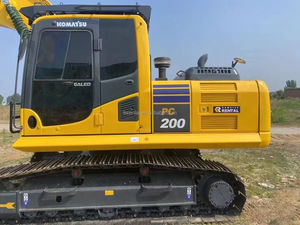 Excavadora Komatsu PC200 Usada con Componentes Centrales Funcionales (Motor, Caja de Cambios, Bomba de Engranajes, PLC, Rodamientos) Modelo 2022, 100% Lista para Trabajar - Product Image 3