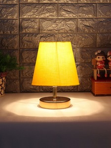 Support de lampe de table en tissu doré KS International, fait main, écologique, durable, base en métal, lampe de bureau en forme de cylindre pour - Product Image 3