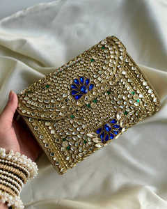 Pochette plaquée or brodée imitation antique, perles vertes, pierres Kundan, cadeaux ethniques de créateur, pour mariage et fête, AL MAL CRAFT - Product Image 5