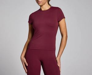 Camiseta de manga corta con cuello redondo para mujer – Camiseta básica informal, ajustada y económica para damas - Product Image 5