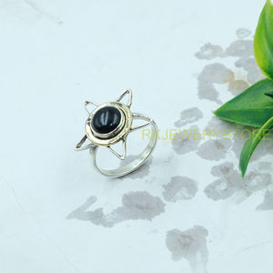 แหวนเงินแท้ 925 และทองเหลืองประดับพลอยออนิกซ์สีดำรูปดาวสำหรับผู้หญิง แหวนทำมือประดับอัญมณีดีไซน์วินเทจ - Product Image 6