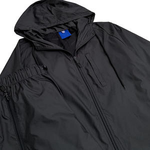 Ensemble survêtement coupe-vent léger à capuche pour hommes et femmes, personnalisable avec étiquette privée, veste et pantalon pour entraînement sportif - Product Image 2