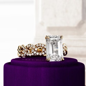 Anillo de Compromiso con Cadena de Oro de 14k/18k, Diamante Cultivado en Laboratorio de 3 Quilates con Corte Esmeralda, Certificado IGI, para Boda y Aniversario - Product Image 4