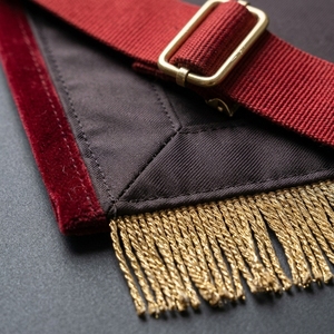 Delantal Masónico de Lujo Personalizado de 32 Pulgadas, con Tela Blanca para Coser, Bordado Dorado, Flecos y Emblema Cuadrado de Águila de Dos Cabezas - Product Image 6