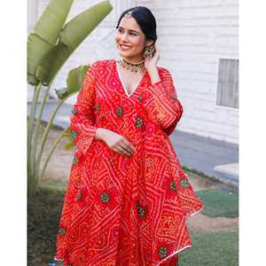 Traje Tradicional Chino Aria Rojo con Estampado Geométrico Hecho a Mano, de Manga Larga, para Bodas - Product Image 6