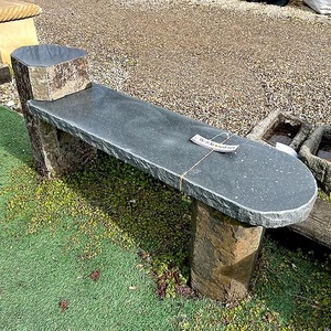 Banc en pierre de basalte sculpté à la main, moderne, pour la décoration extérieure de jardins, parcs et hôtels - Product Image 1