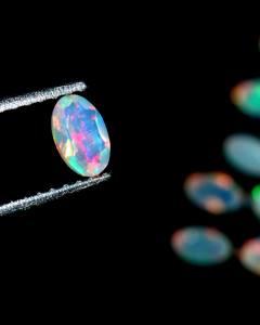 Ópalo AAA+++ de Corte Esmeralda Ovalado Facetado - Piedra de Ópalo Natural Suelta para Anillos, Colgantes y Joyería Personalizada al por Mayor - Product Image 2