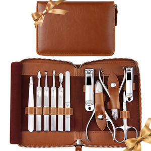 Juego Profesional de Manicura y Pedicura de Acero Inoxidable, el Mejor Kit de Uñas para Hombre, Herramienta de Cuidado Personal con Estuche de Viaje de Cuero Marrón - Product Image 1