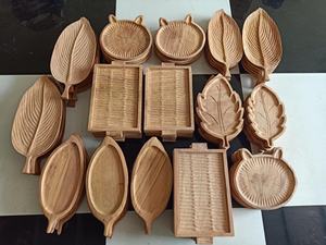 Plateau de service en bois écologique avec poignée latérale pour la présentation d'aliments et de boissons par 99 Gold Data Vietnam - Product Image 3