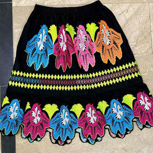 Faldas Bordadas de Alta Calidad para Mujer, Personalizadas, Estilo de las Islas del Pacífico, Tela Micronesiana, Trabajo de Bordado - Product Image 4