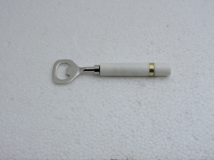 Ouvre-bouteille au design tendance avec poignée en résine, ouvre-bouteille en acier inoxydable avec poignée en résine au meilleur prix d'usine - Product Image 5