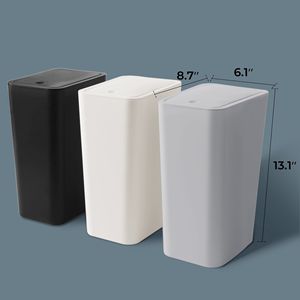 Set di 3 Cestini per Rifiuti Sottili da 10L con Coperchio a Pressione, Moderni Contenitori per Bagno in Nero, Bianco e Grigio - Product Image 3