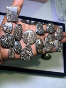 Cabujón de jaspe turtella natural pulido, mezcla de gemas de jaspe rhyolite en forma variada para la elaboración de joyas - Product Image 2