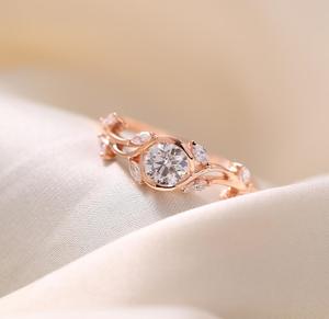 Anillo de Compromiso de Plata de Ley 925 con Circonita Cúbica de Corte Brillante de 1 Quilate, Diseño Inspirado en la Naturaleza, para Mujer - Product Image 3