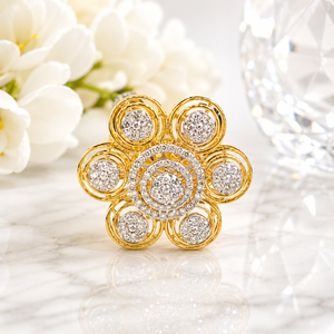Anillo Circular Floral de Oro de 14K de Lujo con Brillantes Piedras de Circonia Cúbica, Joyería Elegante para Bodas y Fiestas para Mujer - Product Image 1