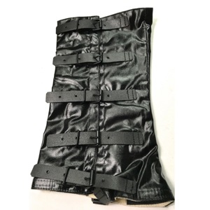 Nuevas reproductaciones de polainas de la era de la Guerra Civil, también conocidas como polainas o protectores de pantalones, hechas de lona negra encerada con cierres de hebilla. - Product Image 3
