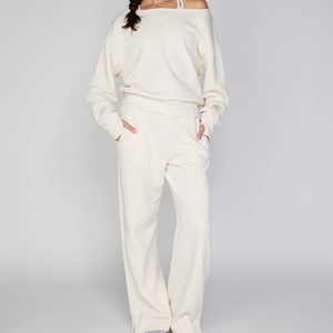 Nueva Sudadera de Lana con Cuello Redondo y Hombros Descubiertos Estilo Sorority para Mujer, Ecológica, con Logotipo Personalizado, Estampado Oversize y Lavado Ácido - Product Image 1