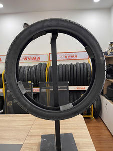 Neumático de Motocicleta Negro Nuevo y Duradero KUMA K216 de Caucho Natural y Nylon 70/90-14 80/90-16, Fabricado en Vietnam, Alta Calidad, Venta Caliente 2026 - Product Image 3