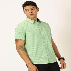 Chemise d'été à manches courtes décontractée à la mode pour hommes, fermeture à glissière ample personnalisée avec caractéristiques anti-rides et respirantes - Product Image 5