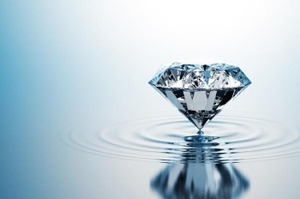 Diamante Cultivado en Laboratorio PT990 990, Letra del Alfabeto C en Forma de C, Certificado GIA IGI, Color E, VVS VS1, Joyería Unisex - Product Image 2
