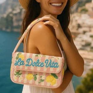 Bolso de Mujer de Resina Bordado y Adornado con Cuentas Hecho a Mano por TCE |   Cartera Artesanal Tradicional para Mujer |   Accesorio de Moda Étnico Hecho a Mano - Product Image 1