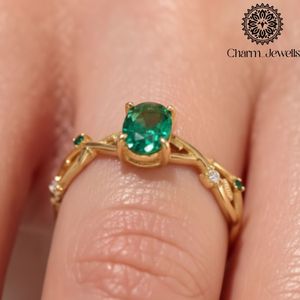Anillo de Compromiso para Mujer Charm_Jewells, Plateado en Plata, con Moissanita Corte Cojín, Clásico, Certificado IGI, Engaste de Garras, Estilo Romántico - Product Image 6
