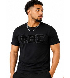 Camiseta de Verano Negra con Letras Griegas Bordadas, Transpirable, de Manga Corta, de Algodón, Corte Regular, Informal para Hombre - Product Image 1