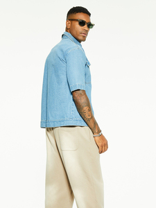 Camisa de mezclilla azul claro para hombre 2026, manga corta, corte regular, cuello vuelto, botones frontales, lavado a la piedra, estilo casual de verano - Product Image 2