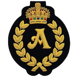 Écusson brodé à la main de luxe personnalisé, avec fil de soie doré, dentelle, chenille, motif couronne et laurier, pour blazer, uniforme et vêtements - Product Image 1