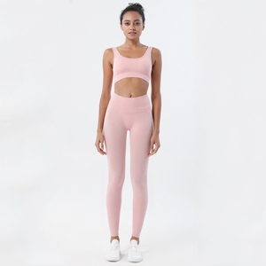 Conjunto Deportivo de 2 Piezas para Mujer, Leggings y Sujetador Deportivo de Cintura Alta con Diseño a Cuadros, Transpirable, Sin Costuras, Suave y Elástico, para Yoga y Ejercicio - Product Image 2