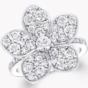 Anillo de Diamantes de Alta Gama con Forma de Flor – Elegante Joyería de Lujo para Mujer, Anillo de Diamantes con Diseño Floral de 5 Pétalos – Ideal para Bodas - Product Image 5