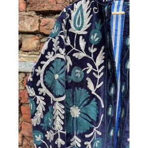 Veste en velours pour femmes, col mandarin, veste florale brodée à la main pour femmes, doublure en coton, style hippie - Product Image 4