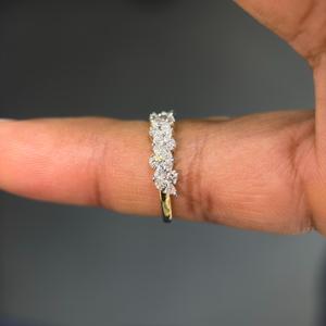 แหวนเพชรทรงรัศมีคุณภาพพรีเมียมสำหรับผู้หญิง เหมาะสำหรับงานหมั้น งานแต่งงาน งานครบรอบ และใช้ในคอลเลคชั่นเครื่องประดับหรูหรา - Product Image 4