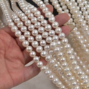 Collier fait main en perles de culture d'eau douce naturelles de 8-9 mm, perles rondes, chaîne de perles, cadeau - Product Image 1