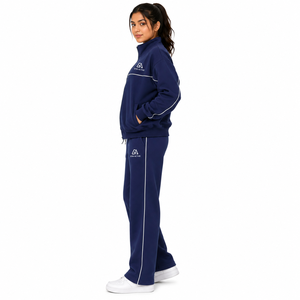 Ensemble de survêtement 2 pièces bleu marine uni à capuche pour femme, personnalisable avec logo, en polyester/coton, veste de sport athlétique pour tous - Product Image 3
